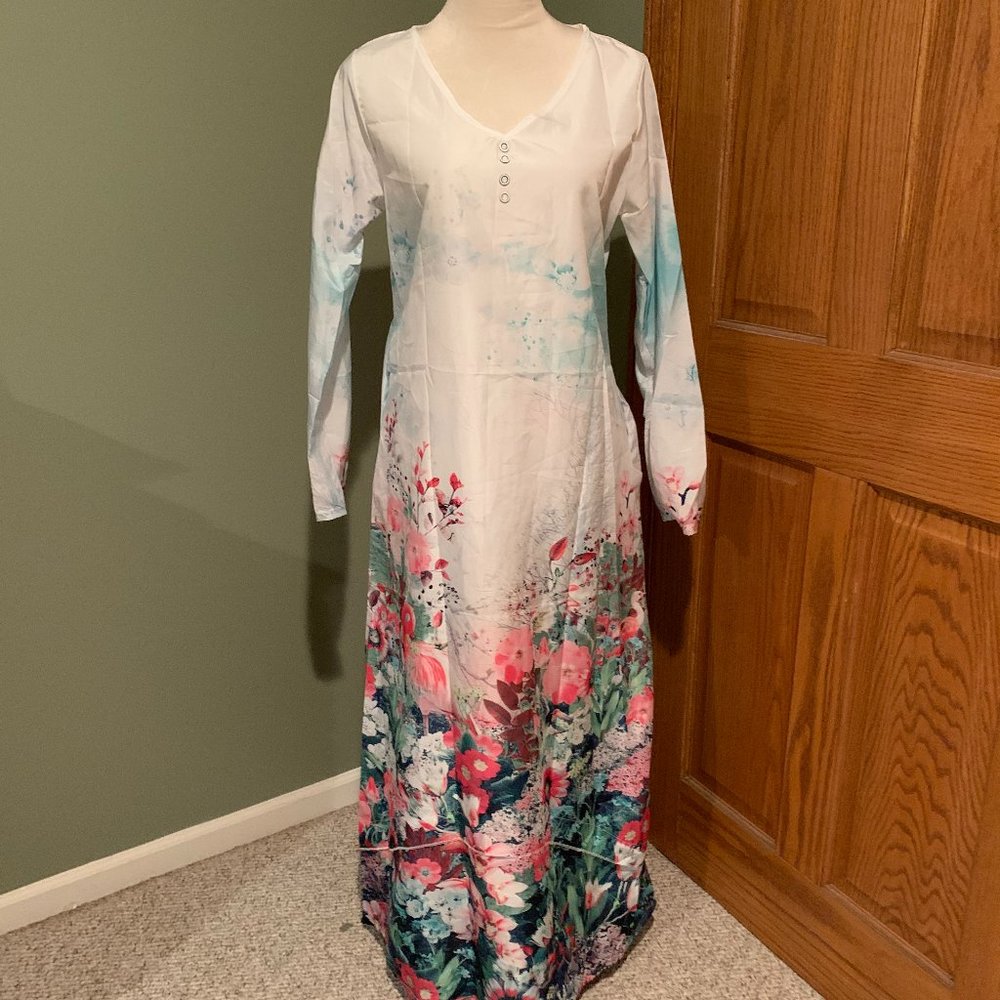 LIGHT WEIGHT LONG SLEEVE LONG LENGTH DRESS SIZE L  #310